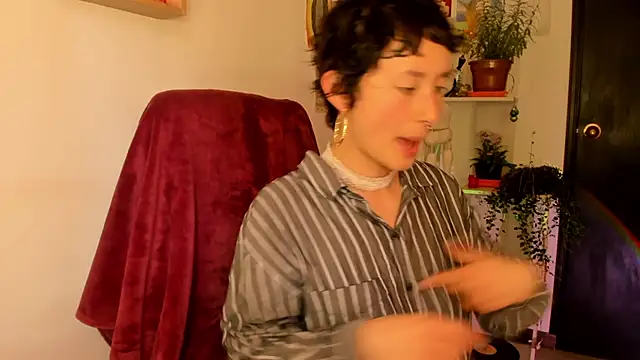 bellaa-w online show from 10/03/25, 09:34