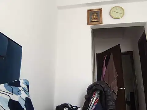 Snapshot of alex78265 chatting on 01/18/26, 04:49 alex78265 online show from 01/18/26, 04:49