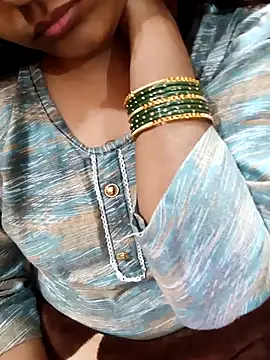 Diya 143 online show from 11/24/25, 07:57