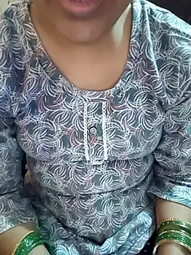 Diya 143 online show from 12/21/25, 04:41