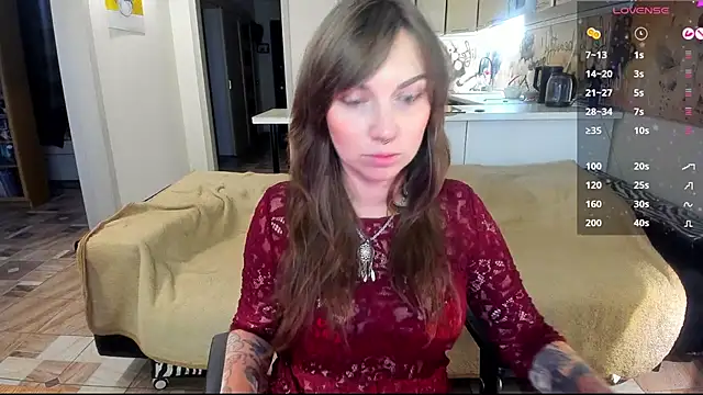 StacyTigerr online show from 11/19/25, 11:21