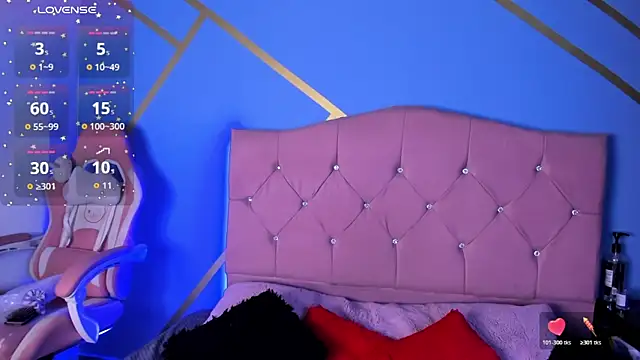 Snapshot of brenda_moris01 chatting on 11/26/25, 08:10 brenda moris01 online show from 11/26/25, 08:10