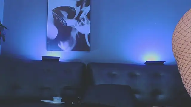 Snapshot of Amberstones chatting on 12/20/25, 08:16 Amberstones online show from 12/20/25, 08:16