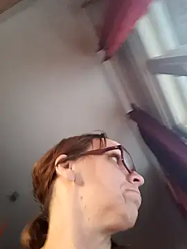 Snapshot of Dettybitch40 chatting on 11/08/25, 09:09 Dettybitch40 online show from 11/08/25, 09:09