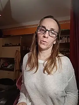 Snapshot of Dettybitch40 chatting on 11/19/25, 08:09 Dettybitch40 online show from 11/19/25, 08:09