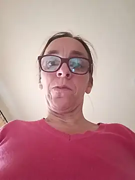 Snapshot of Dettybitch40 chatting on 11/23/25, 11:54 Dettybitch40 online show from 11/23/25, 11:54