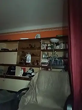 Snapshot of Dettybitch40 chatting on 01/12/26, 04:12 Dettybitch40 online show from 01/12/26, 04:12