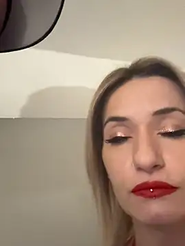 Snapshot of GangBangKitty chatting on 02/20/25, 06:46 GangBangKitty online show from 02/20/25, 06:46