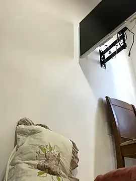 Snapshot of Emmabee123 chatting on 01/07/26, 04:20 Emmabee123 online show from 01/07/26, 04:20