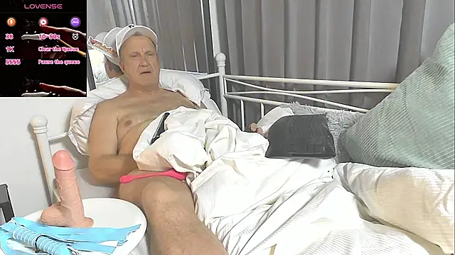 Snapshot of openminddaddy chatting on 02/17/25, 07:31 openminddaddy online show from 02/17/25, 07:31