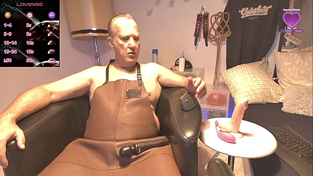 Snapshot of openminddaddy chatting on 09/12/25, 04:56 openminddaddy online show from 09/12/25, 04:56