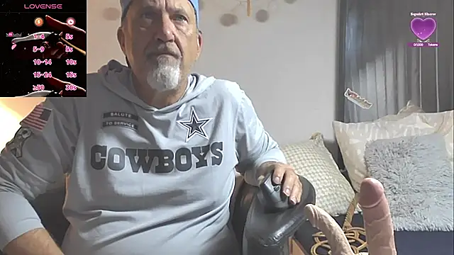 Snapshot of openminddaddy chatting on 11/06/25, 04:35 openminddaddy online show from 11/06/25, 04:35