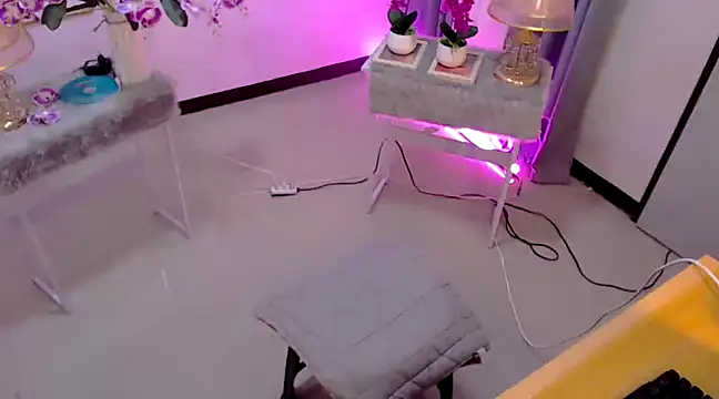 Snapshot of Asian_flabby chatting on 12/20/24, 06:13 Asian flabby online show from 12/20/24, 06:13