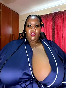 Snapshot of Michyboldy chatting on 11/10/25, 06:12 Michyboldy online show from 11/10/25, 06:12