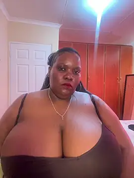 Snapshot of Michyboldy chatting on 02/12/26, 07:03 Michyboldy online show from 02/12/26, 07:03