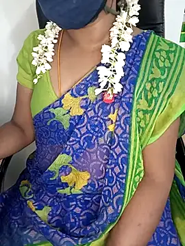 Snapshot of Tamil-hotwife chatting on 02/15/25, 10:52 Tamil-hotwife online show from 02/15/25, 10:52