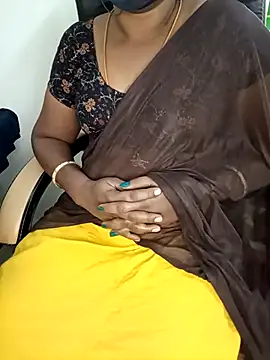 Snapshot of Tamil-hotwife chatting on 02/19/25, 09:39 Tamil-hotwife online show from 02/19/25, 09:39