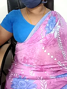 Snapshot of Tamil-hotwife chatting on 03/08/25, 05:11 Tamil-hotwife online show from 03/08/25, 05:11