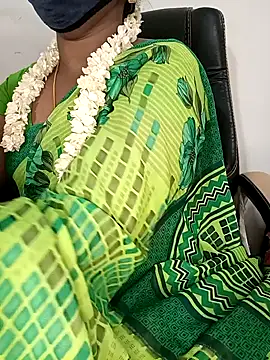 Snapshot of Tamil-hotwife chatting on 09/10/25, 04:40 Tamil-hotwife online show from 09/10/25, 04:40