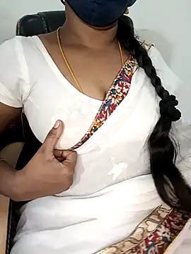 Snapshot of Tamil-hotwife chatting on 10/23/25, 05:55 Tamil-hotwife online show from 10/23/25, 05:55