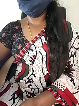 Snapshot of Tamil-hotwife chatting on 11/15/25, 06:22 Tamil-hotwife online show from 11/15/25, 06:22