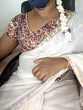 Snapshot of Tamil-hotwife chatting on 11/29/25, 05:05 Tamil-hotwife online show from 11/29/25, 05:05