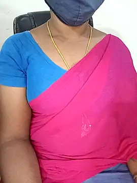 Snapshot of Tamil-hotwife chatting on 12/15/25, 03:27 Tamil-hotwife online show from 12/15/25, 03:27