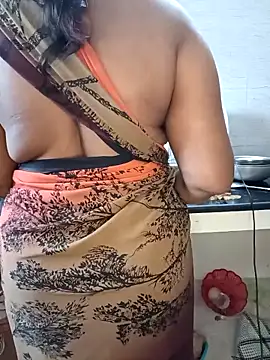 Tamil-hotwife online show from 02/10/26, 06:28