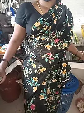 Tamil-hotwife online show from 02/24/26, 06:22