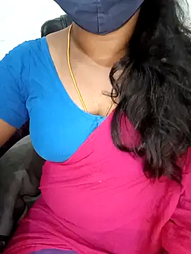 Snapshot of Tamil-hotwife chatting on 04/21/26, 05:03 Tamil-hotwife online show from 04/21/26, 05:03