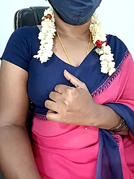 Snapshot of Tamil-hotwife chatting on 04/22/26, 12:24 Tamil-hotwife online show from 04/22/26, 12:24
