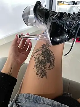 Snapshot of tastymeli chatting on 12/09/24, 08:23 tastymeli online show from 12/09/24, 08:23