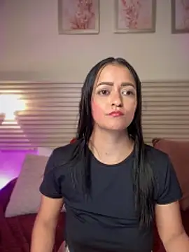 Snapshot of New_Arab_Kingdom chatting on 12/14/25, 03:01 New Arab Kingdom online show from 12/14/25, 03:01