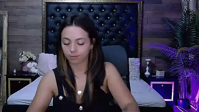 PlayfulElla online show from 09/20/25, 04:46