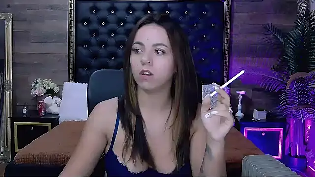 PlayfulElla online show from 10/06/25, 04:43