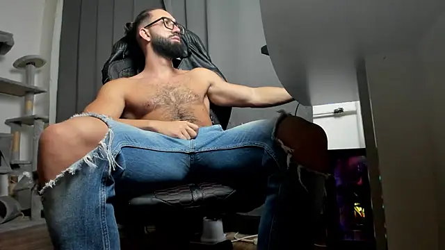 liamaesthetic online show from 11/08/25, 08:36