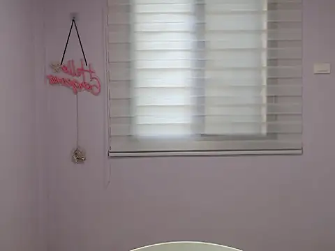 Snapshot of Miss_Ivanawolf chatting on 06/23/26, 05:27 Miss Ivanawolf online show from 06/23/26, 05:27