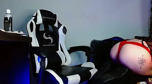 Snapshot of Ardat_Lili69 chatting on 12/23/24, 04:28 Ardat Lili69 online show from 12/23/24, 04:28