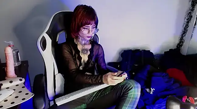 Snapshot of Ardat_Lili69 chatting on 01/06/25, 04:34 Ardat Lili69 online show from 01/06/25, 04:34