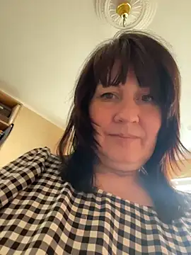 XLindaMilfX online show from 06/01/26, 12:18
