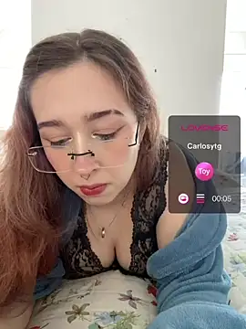 tsuki chan on online show from 06/21/26, 04:42