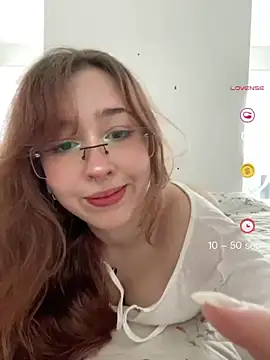 tsuki chan on online show from 06/30/26, 04:52