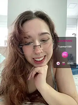 tsuki chan on online show from 07/11/26, 02:42