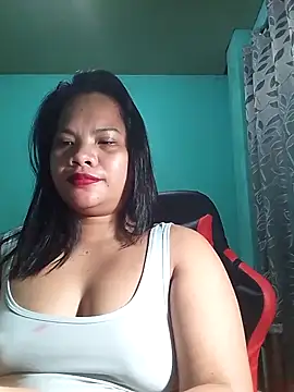 Snapshot of lexilicious_69 chatting on 11/19/25, 09:04 lexilicious 69 online show from 11/19/25, 09:04