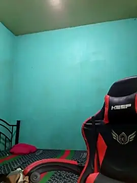 Snapshot of lexilicious_69 chatting on 11/30/25, 08:57 lexilicious 69 online show from 11/30/25, 08:57