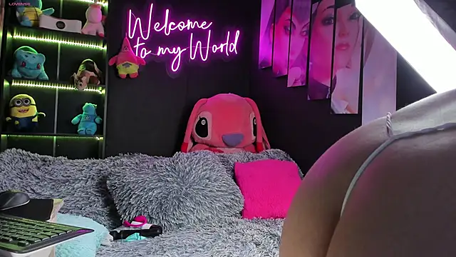 Emilyjhonson 01 online show from 01/31/25, 02:28