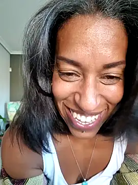 Snapshot of Goldenlace chatting on 01/17/25, 04:26 Goldenlace online show from 01/17/25, 04:26