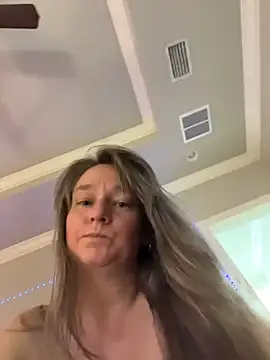 Vivian MayXxX online show from 02/17/26, 10:05