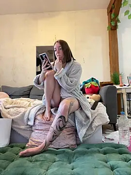 Snapshot of Daisy_Michto_Officiel chatting on 01/23/25, 04:26 Daisy Michto Officiel online show from 01/23/25, 04:26