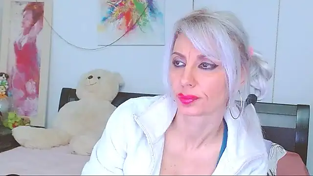 HoneyLara online show from 01/31/26, 08:29